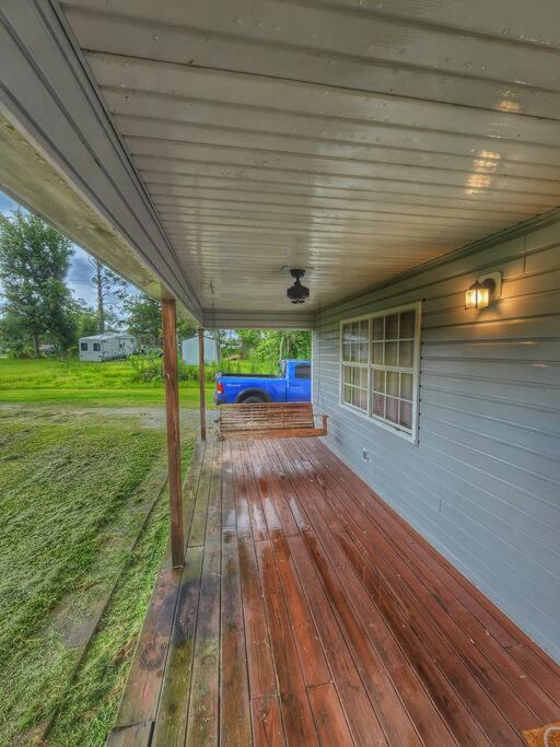 Cozy Acadian Style Cottage On A Half Acre Lot Westlake Exterior photo